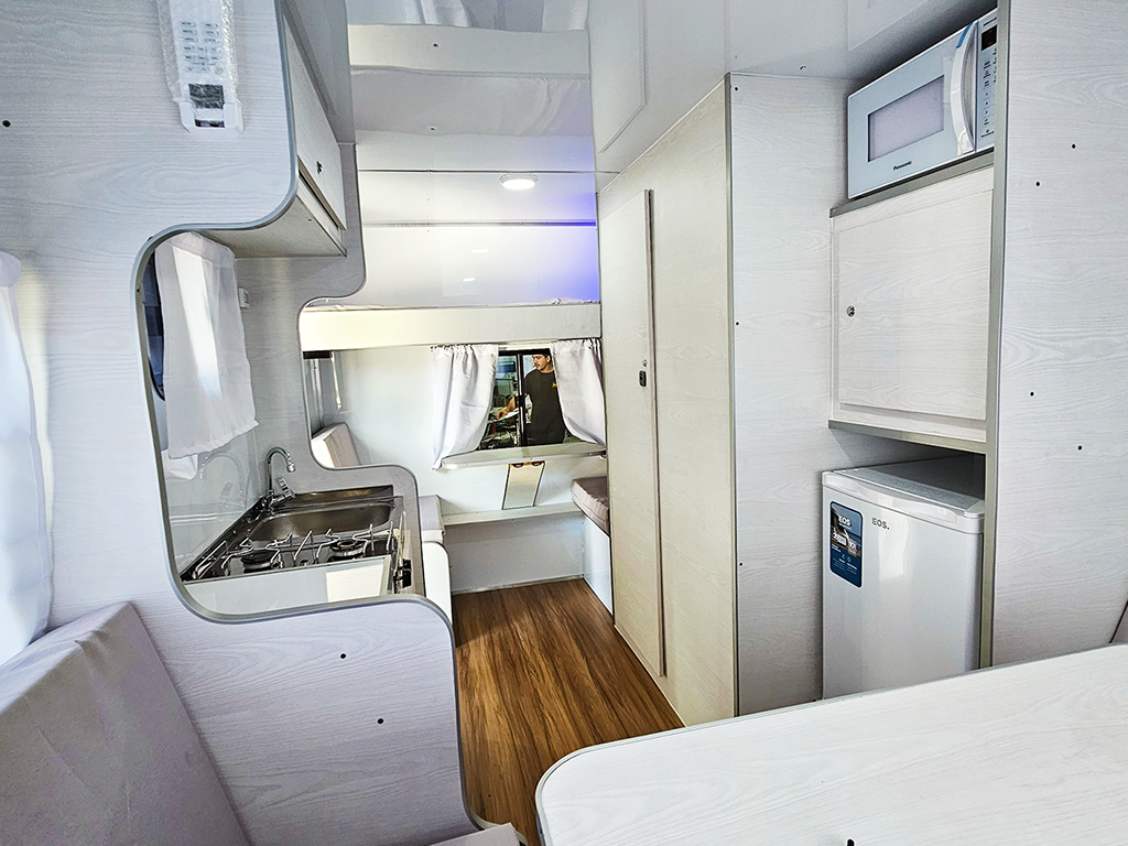 Trailer 350
