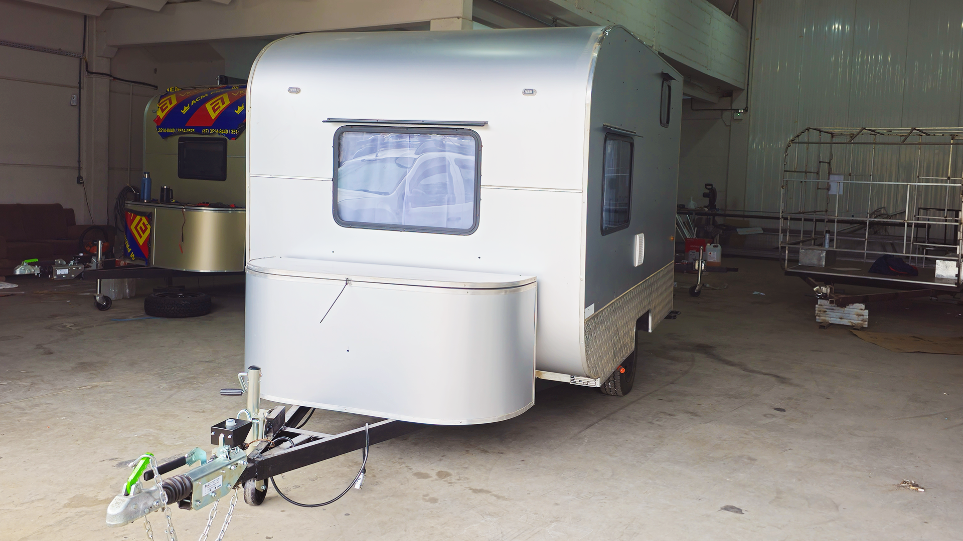 Trailer 310