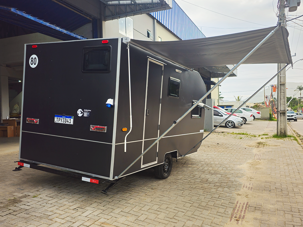 Trailer 4 metros